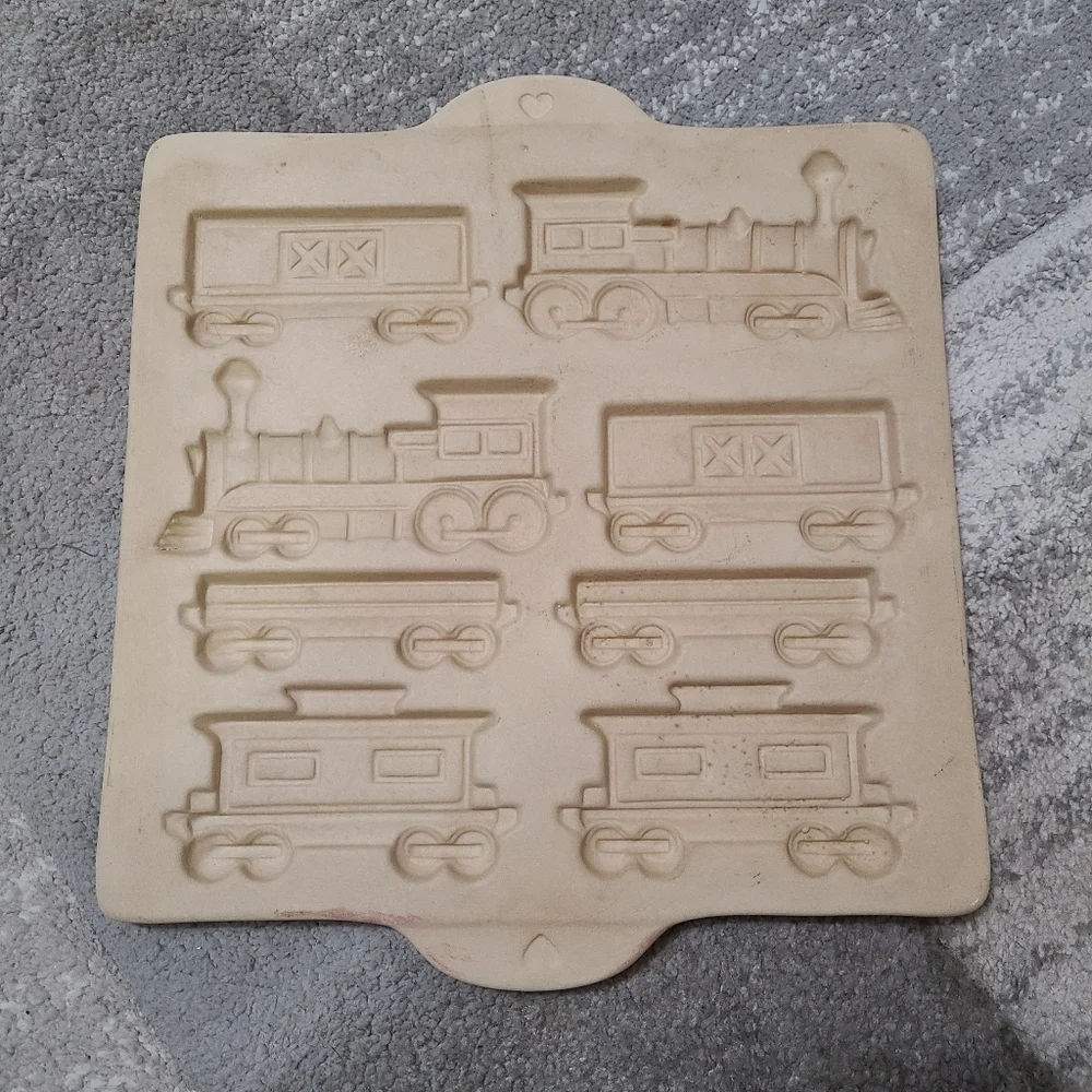Vintage Pampered Chef One Gingerbread Hometown Train Family Heritage Stoneware